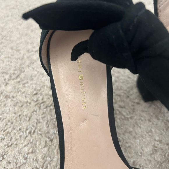 tommy hilfiger heels - Picture 3 of 6